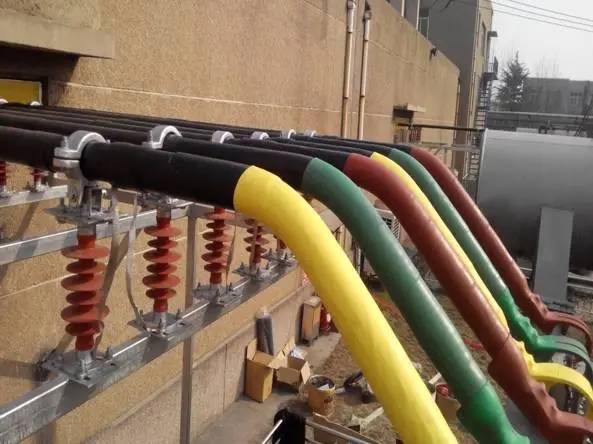 絕緣銅管型母線(xiàn)安裝過(guò)程